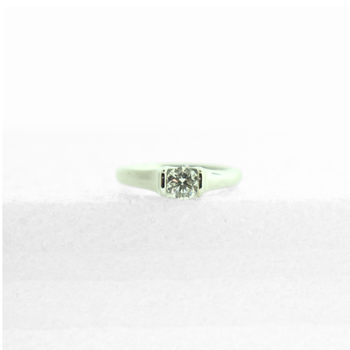 Diamond solitaire 129-97731