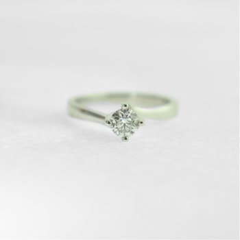 Diamond Solitaire Engagement Ring 298-00015