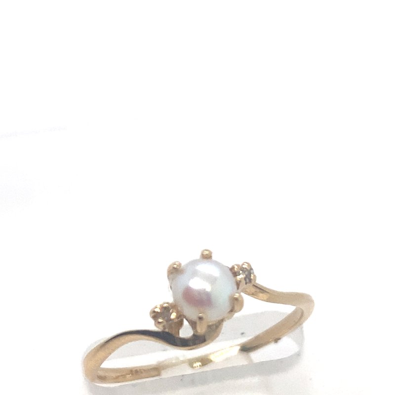 Petite Pearl Ring F129120 Marquirette's Exquisite Jewelry