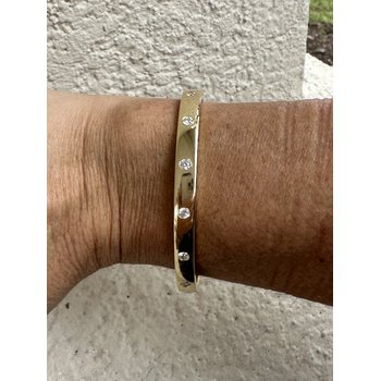 14K Yellow Gold Diamond Bangle 41-1196