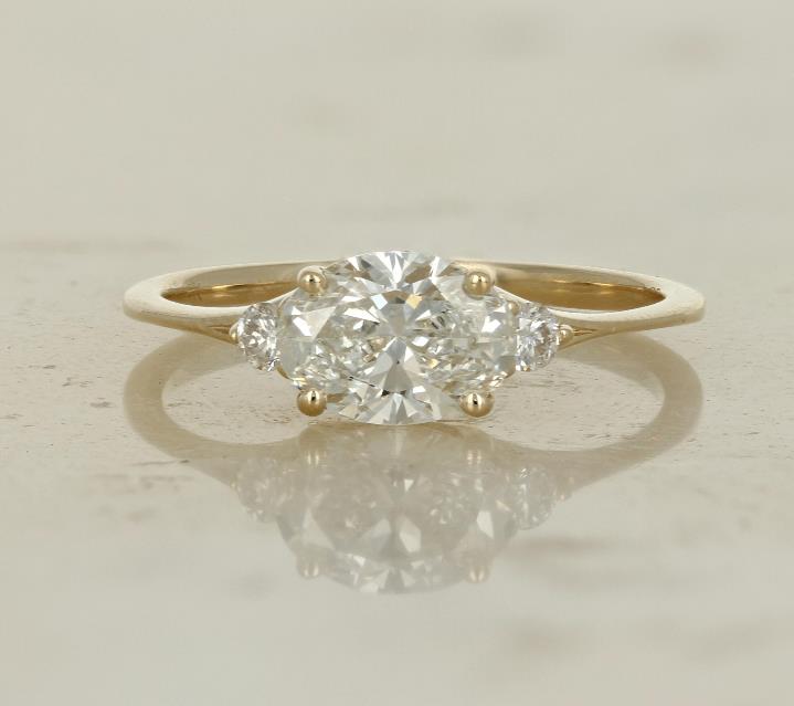 CORONA The Toulouse Lab Diamond Three Stone Engagement Ring 610