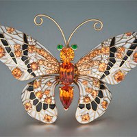Birthstone of the Month: World-Class Example of Spessartine Garnet Seems to Take Flight