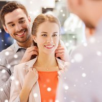 Strength of Jewelry, Apparel Segments Bolsters Black Friday Sales Success