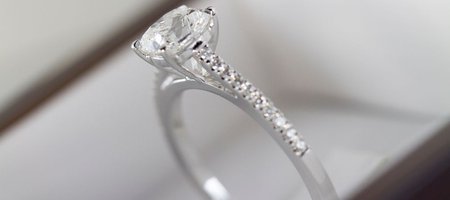 The Advantages of Taking Your Jewelry to a GIA Gemologist