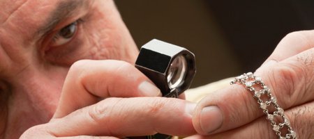 Tools and Technology Used in Modern Jewelry Appraisal